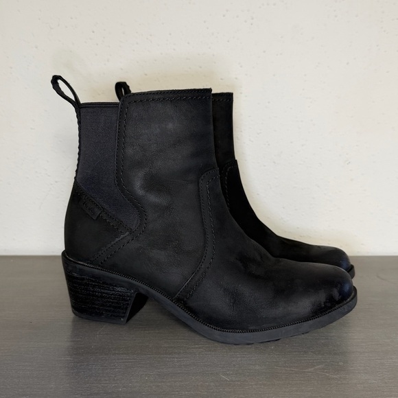 Teva Shoes - TEVA Anaya Boots Black Leather Mid Chelsea Waterproof Womens SIZE 7